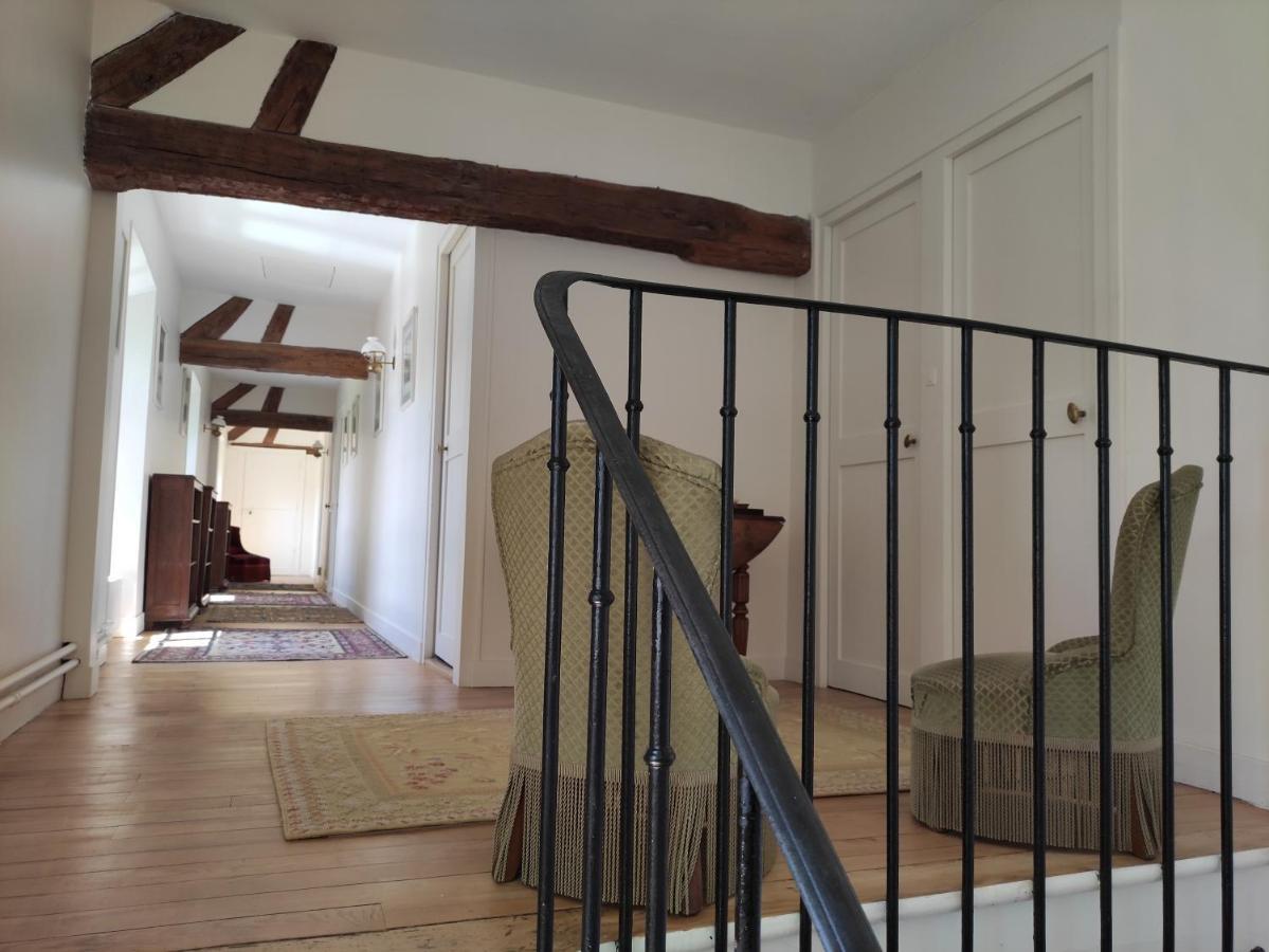 Maison de charme en forêt de Fontainebleau Recloses Exterior foto